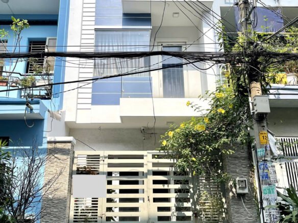 Bán nhà đẹp hẻm 8m đường Kinh Dương Vương 3 lầu P. Phú Lâm