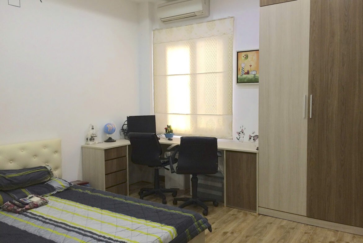 Bán nhà đẹp hẻm 8m đường Kinh Dương Vương 3 lầu P. Phú Lâm