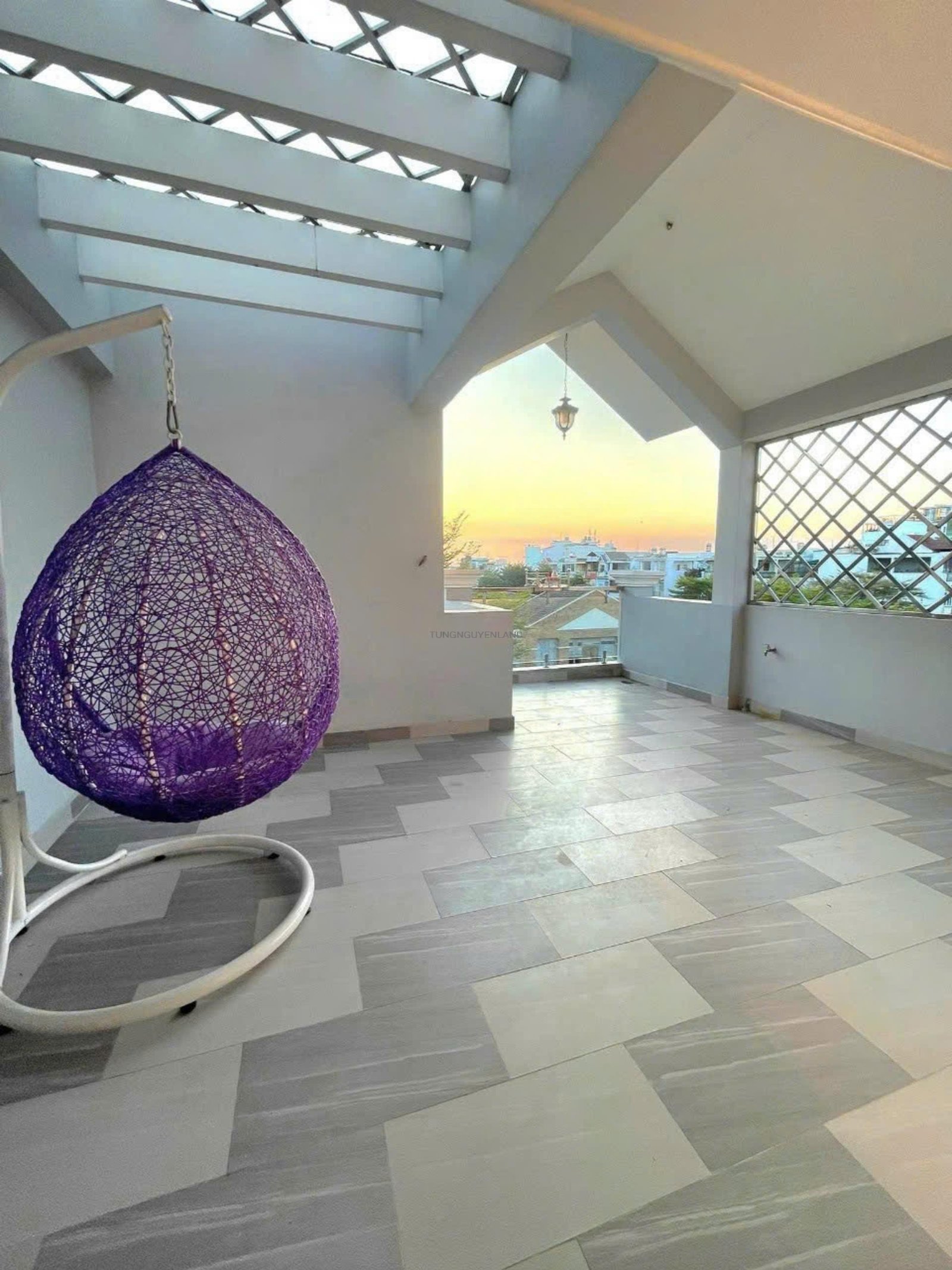 Bán nhà mặt tiền KD đường số 6 Khu Tên Lửa 5mx18m 3 lầu gần chợ Da Sà