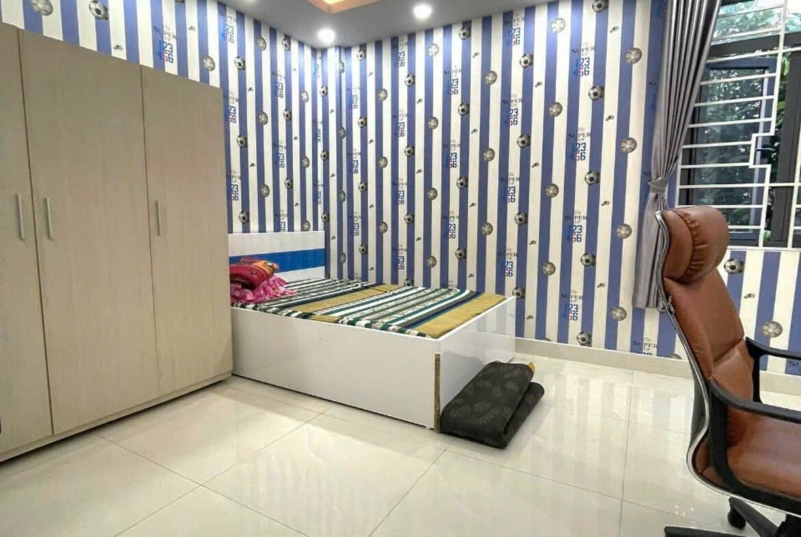 Bán nhà mặt tiền KD đường số 6 Khu Tên Lửa 5mx18m 3 lầu gần chợ Da Sà