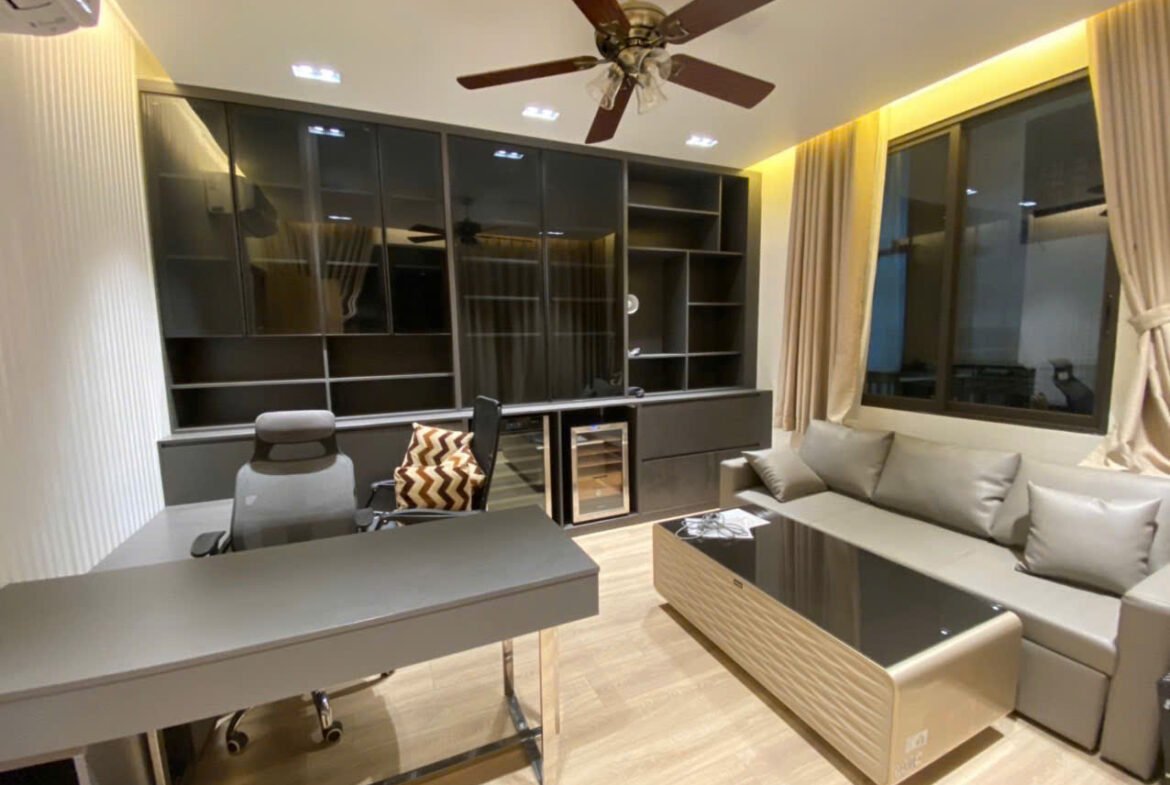 Bán biệt thự góc 2 mặt tiền Khu Tên Lửa Gần Công Viên
