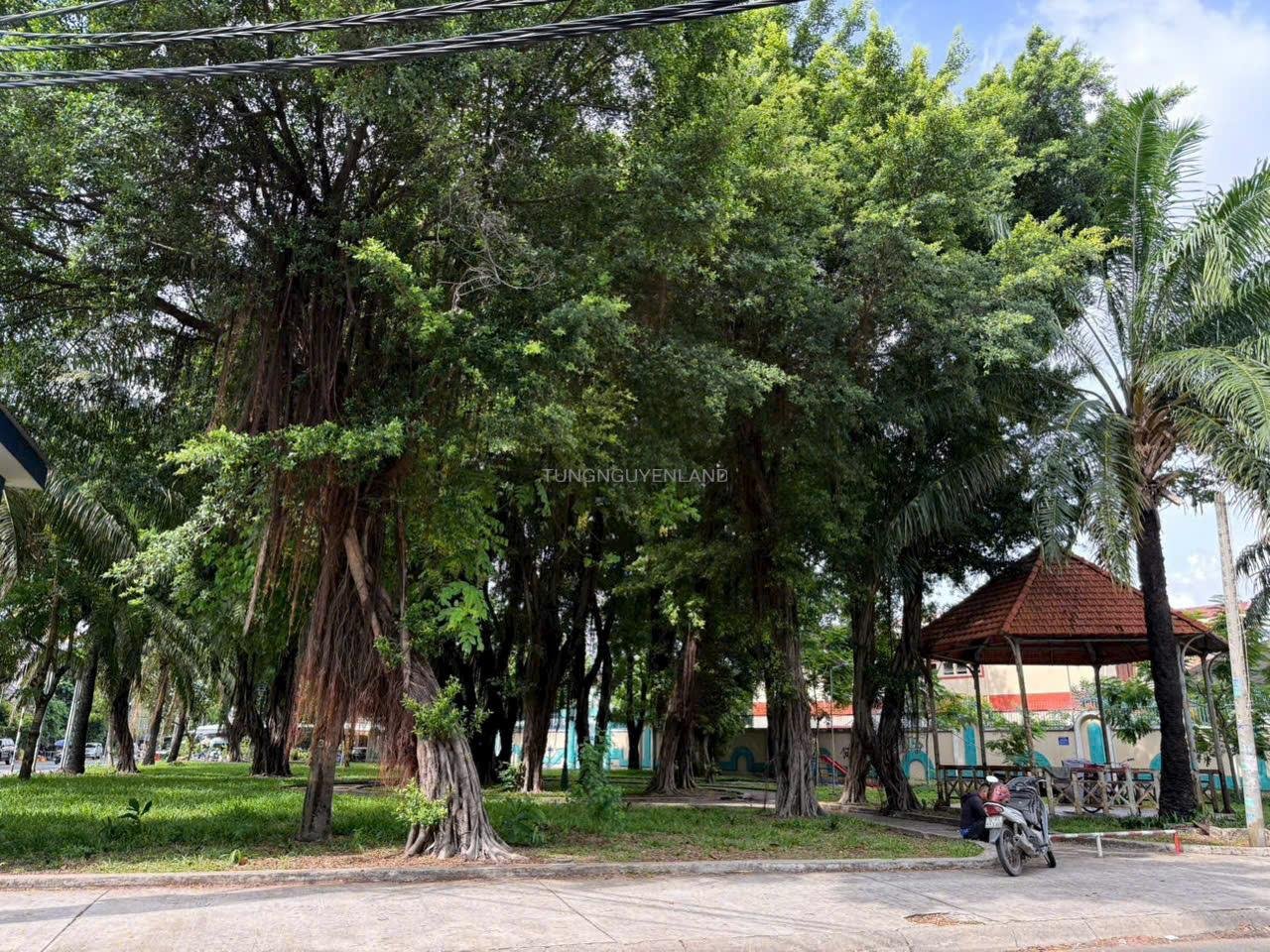 Bán biệt thự góc 2 mặt tiền Khu Tên Lửa Gần Công Viên