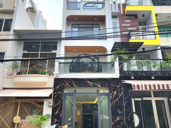 Bán nhà mặt tiền khu Tên Lửa đối diện công viên 4×20 3 lầu có thang máy