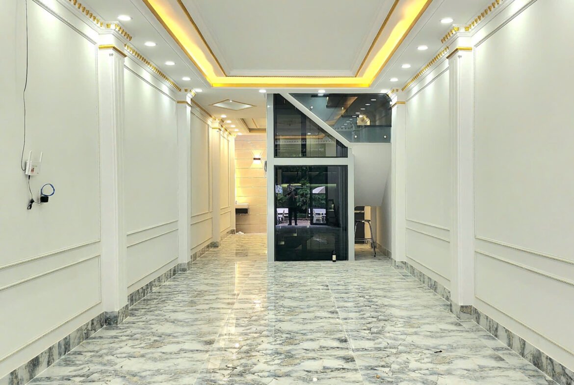 Bán nhà mặt tiền khu Tên Lửa đối diện công viên 4×20 3 lầu có thang máy