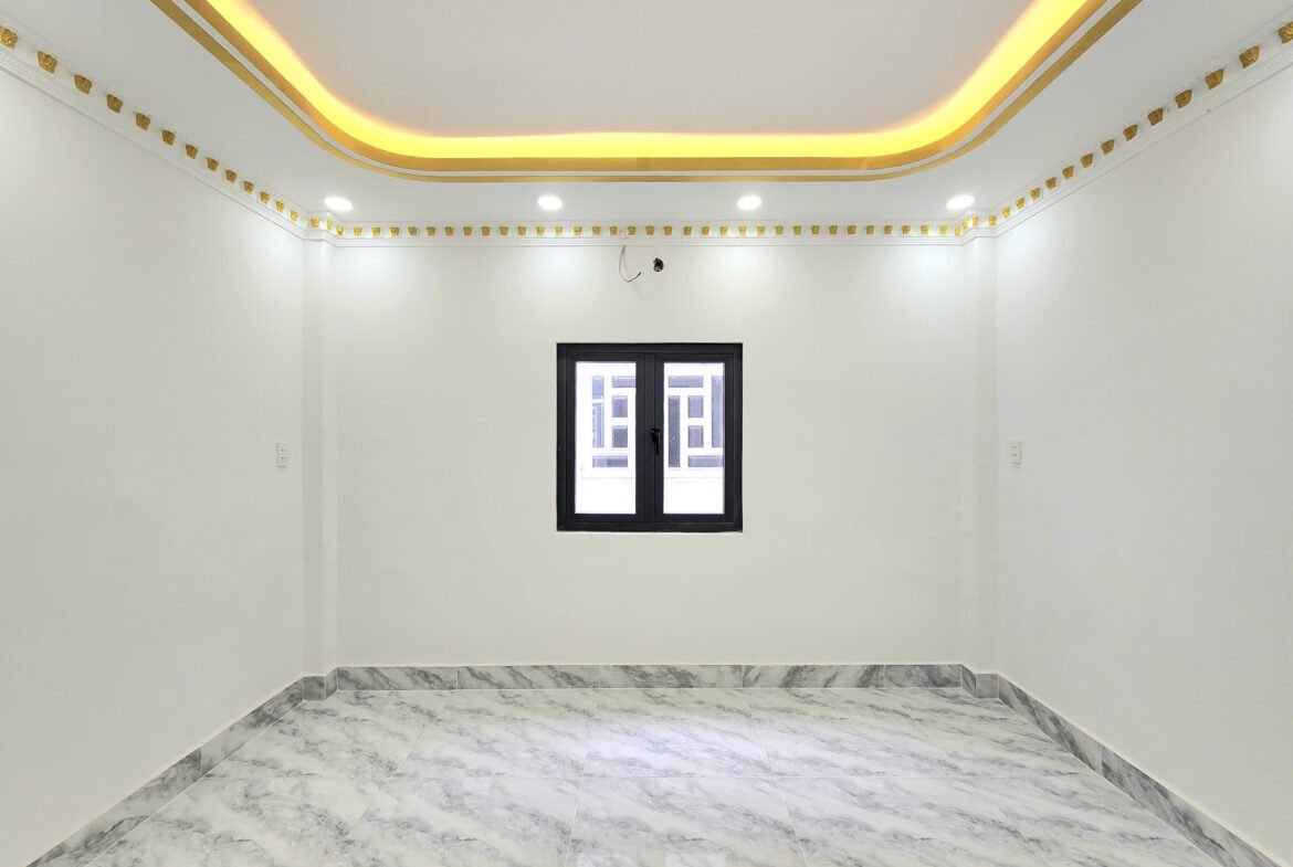 Bán nhà mặt tiền khu Tên Lửa đối diện công viên 4×20 3 lầu có thang máy