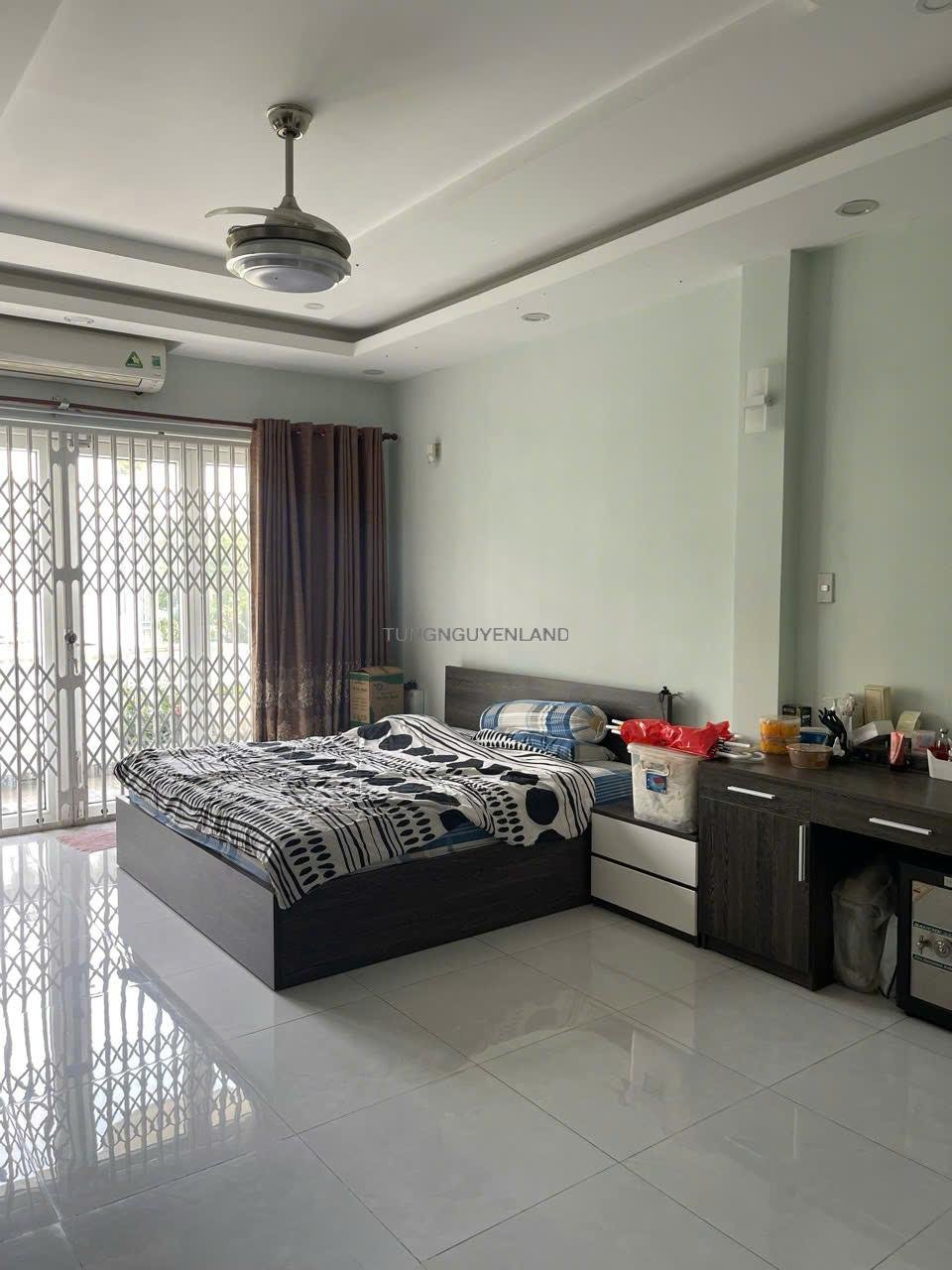 Bán biệt thự đường 30 khu Tên Lửa 9×20 3 lầu có thang máy