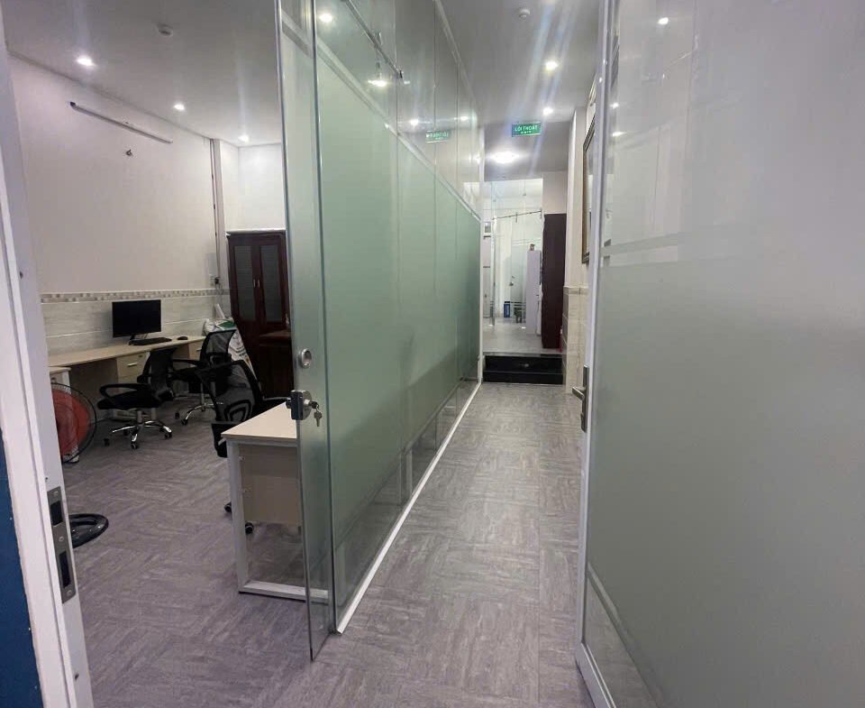 Bán nhà mặt tiền đường 28 Ao Sen Tên Lửa 5mx20m đúc 3.5 tấm