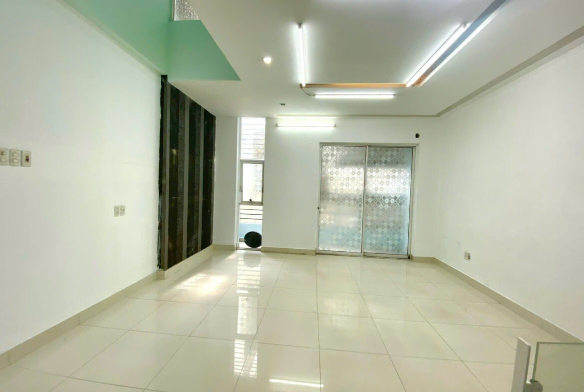 Bán nhà mặt tiền kinh doanh Khu Tên Lửa, 5mx18m, đúc 3 tấm