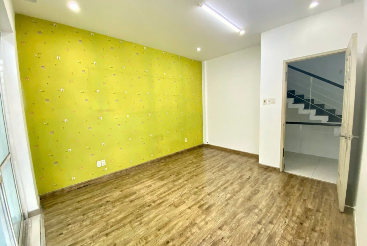 Bán nhà mặt tiền kinh doanh Khu Tên Lửa, 5mx18m, đúc 3 tấm