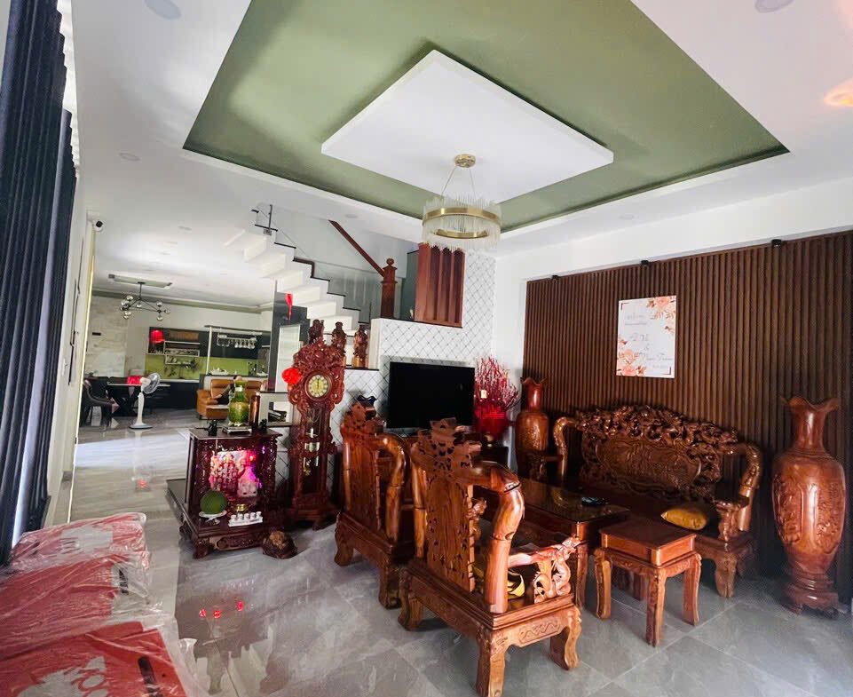 Bán nhà góc 2 mặt tiền Khu Tên Lửa 5×18 3 lầu có thang máy