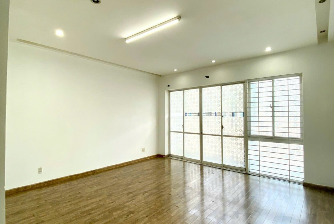 Bán nhà mặt tiền kinh doanh Khu Tên Lửa, 5mx18m, đúc 3 tấm