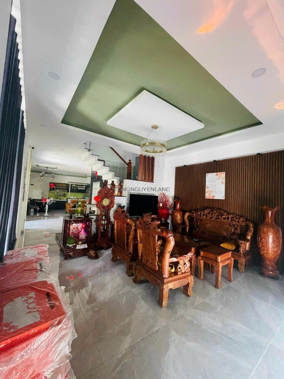 Bán nhà góc 2 mặt tiền Khu Tên Lửa 5×18 3 lầu có thang máy